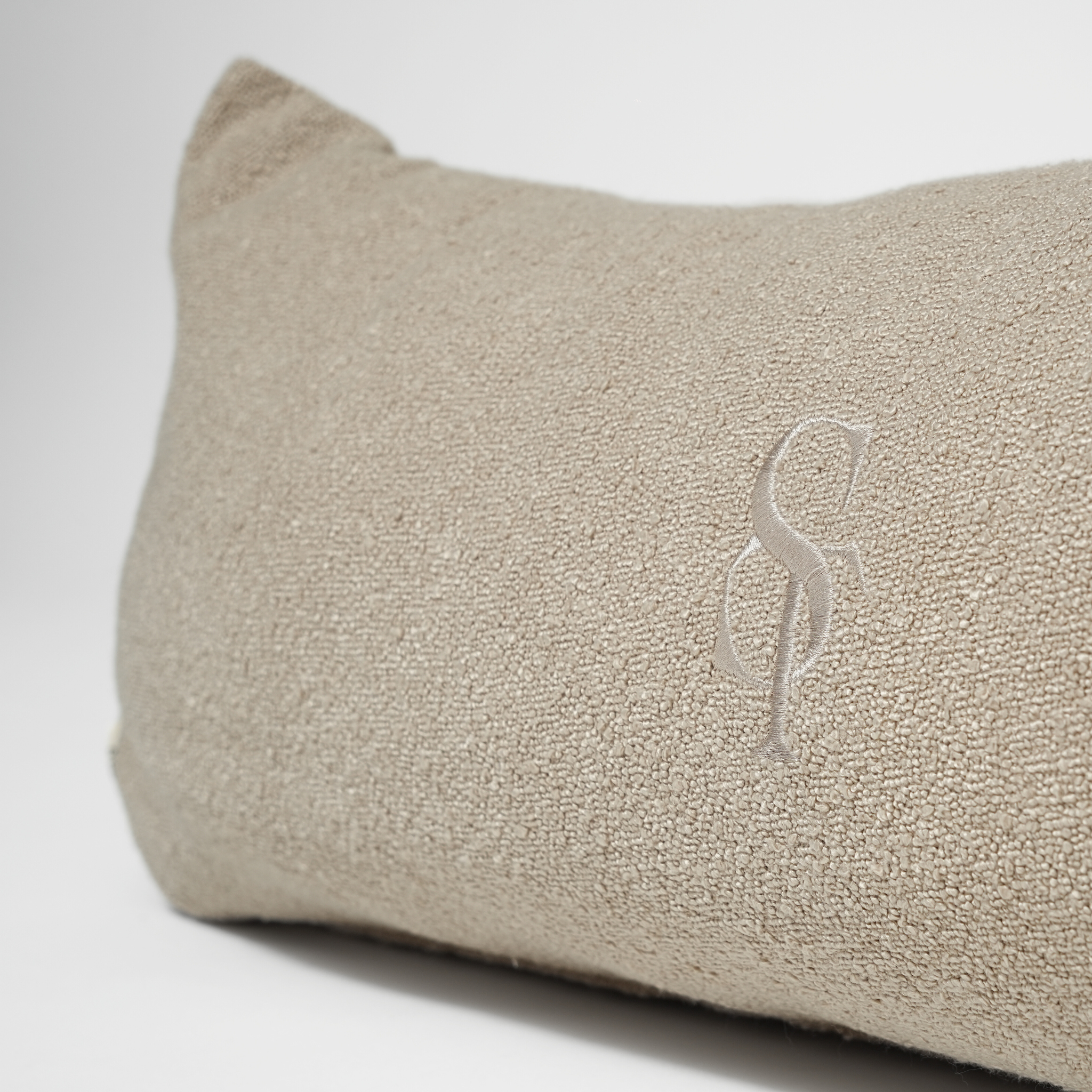 Vera Dog Bed | Oat Bouclé