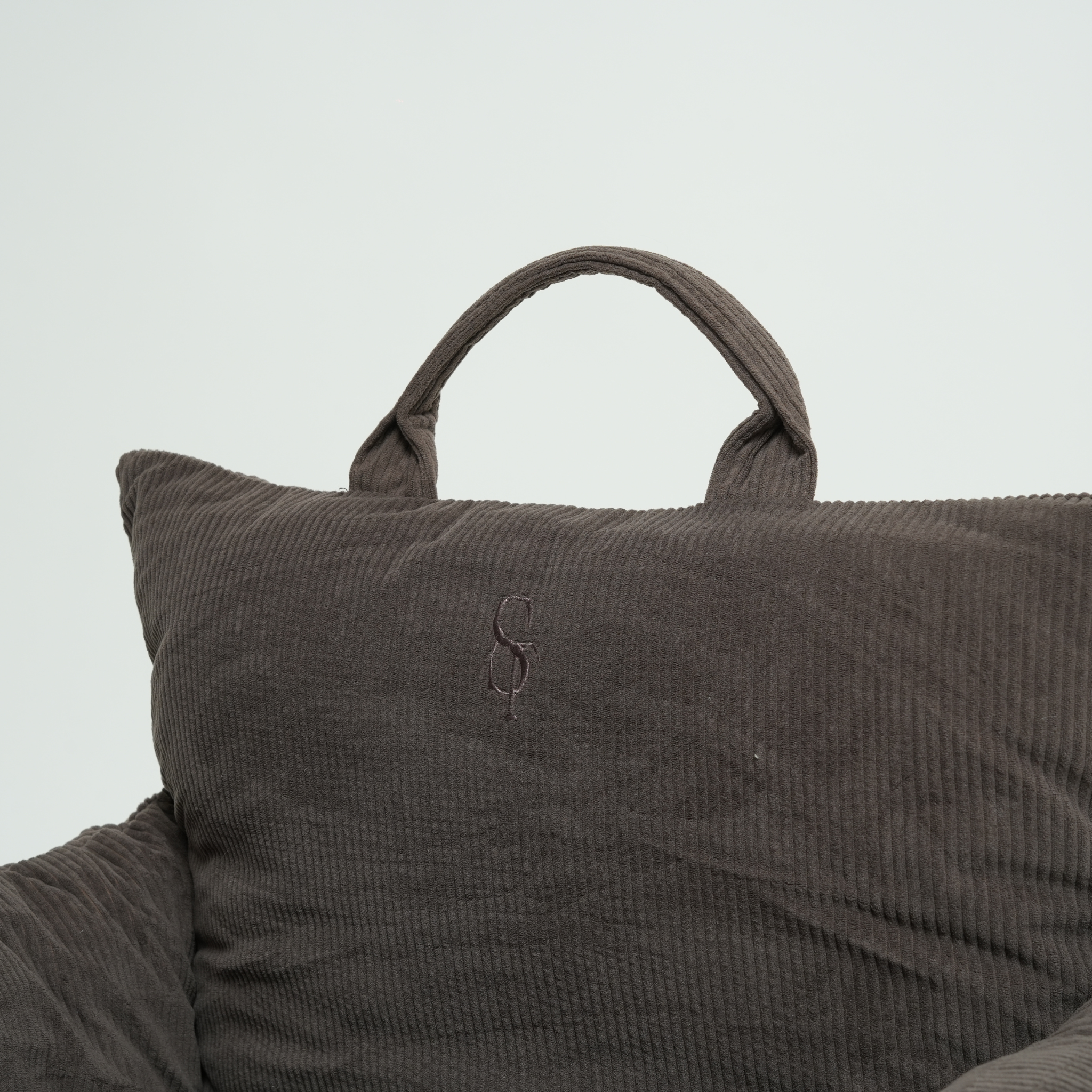 Lara Car Seat | Corduroy 2.0