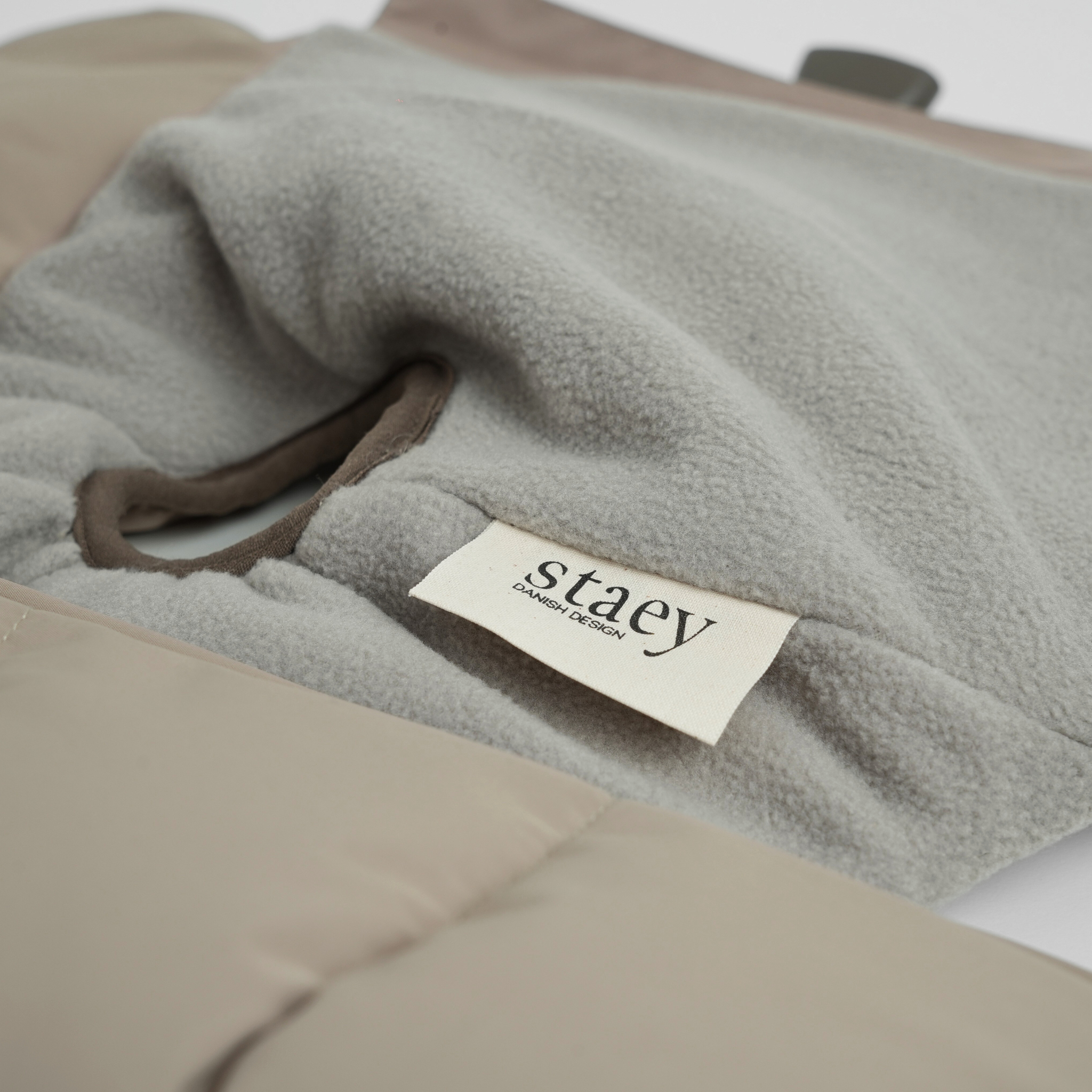 Vera Dog Coat w. Harness | Sand