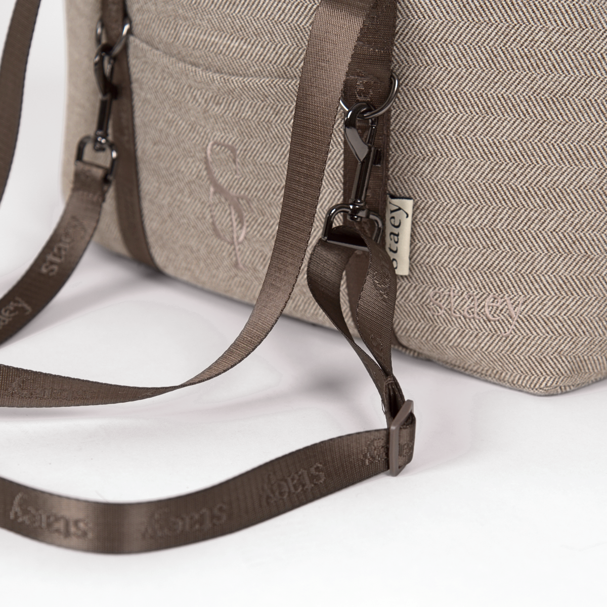 Maya 2-in-1 Hundeautositz, Herringbone Mocca
